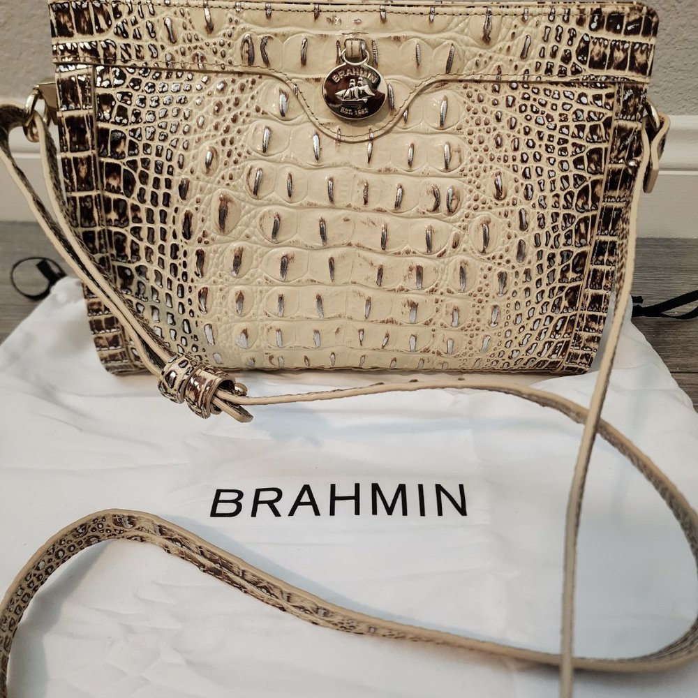 Brahmin Purse - Picture 8 of 8